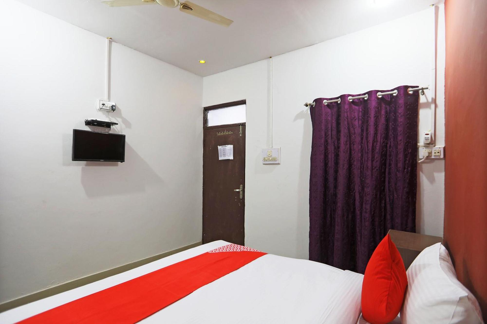 Hotel O Yadav Hotel And Restaurant Narnaul Экстерьер фото